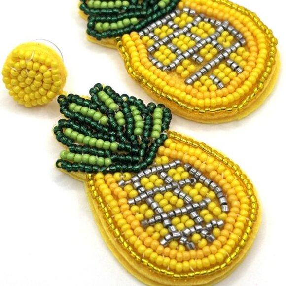 Lightweight Hand Beaded Summer Tropical Fruit Pineapple Seed Bead Earrings New - Picture 3 of 4
